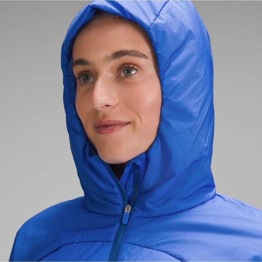Lululemon Down For It All Jacket size 8 Pipe Dream Blue EUC - Picture 9 of 16